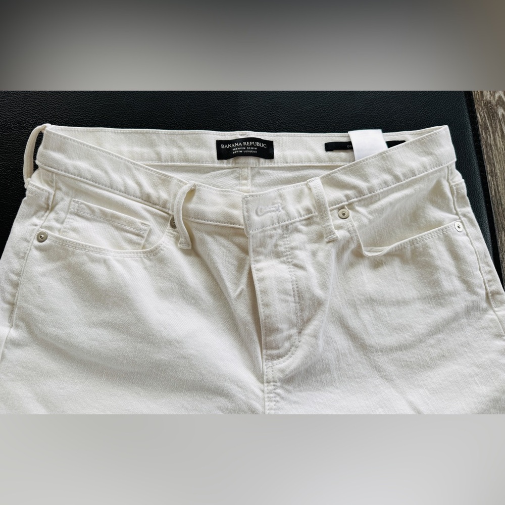 Banana Republic - Women’s White Skinny Jean - Size 28 - Excellent Condition - Picture 3 of 6